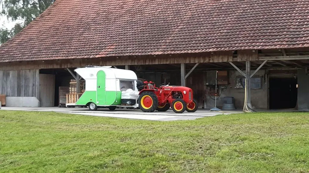 Alp-Panorama / Beim alten Stall