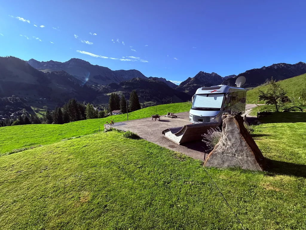 Immagine di Frank per lo spot 65