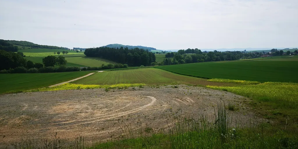 Schöne Aussicht unter'm Windrad