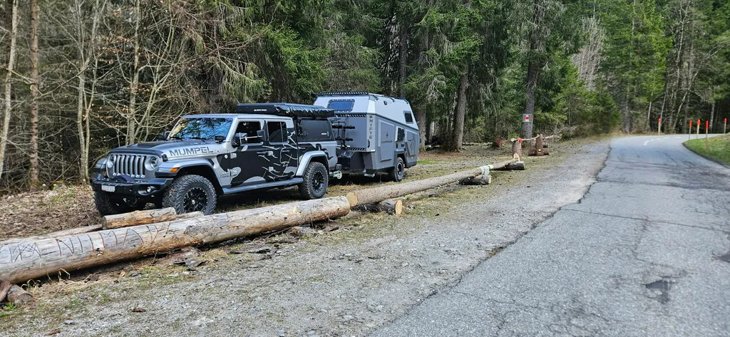Paradiesli am Bach unter den Tannen