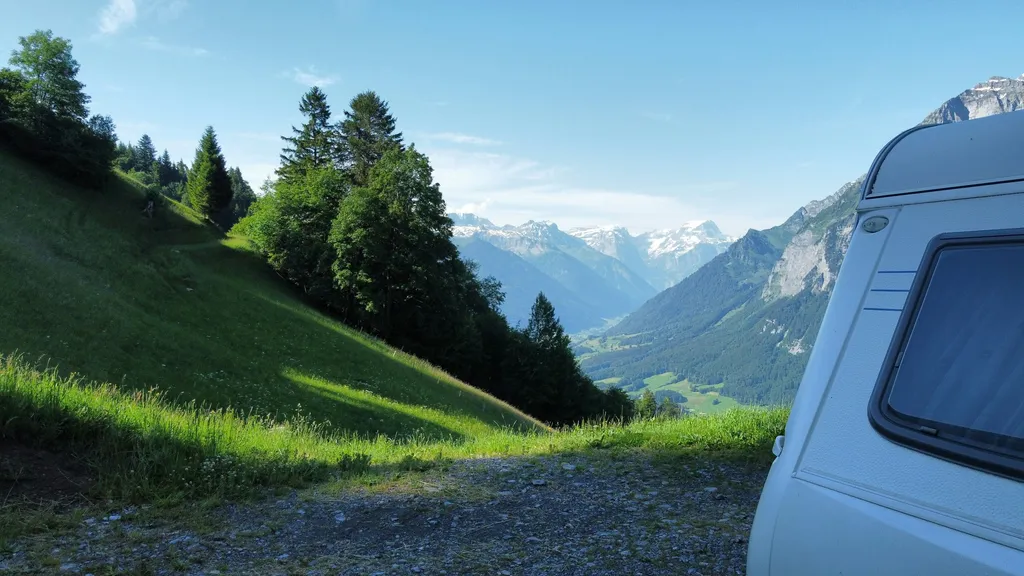 Blick auf die Glarner Berge.