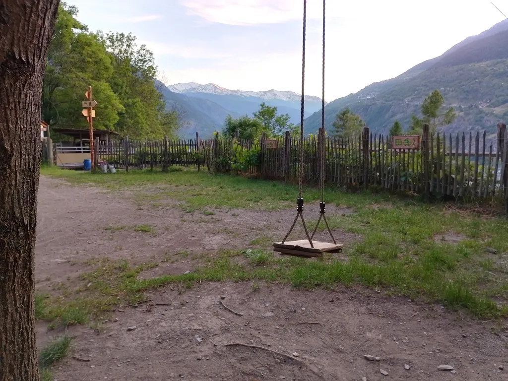 Camp mit Bergsicht