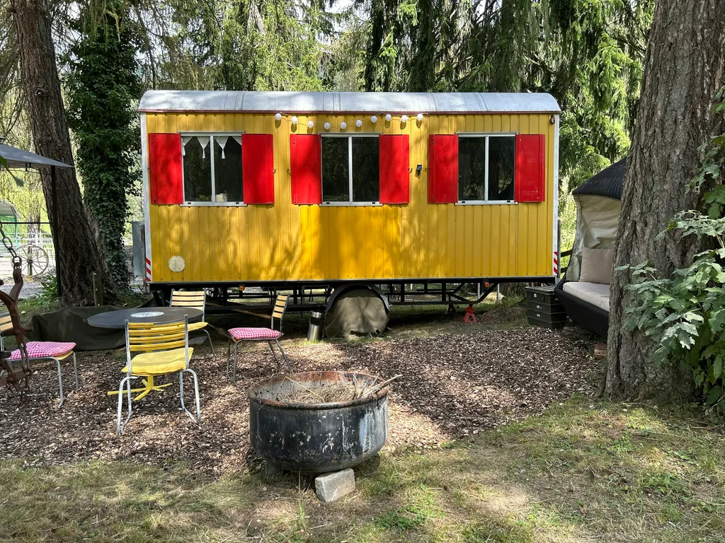 Übernachten im grossen Schäferwagen
