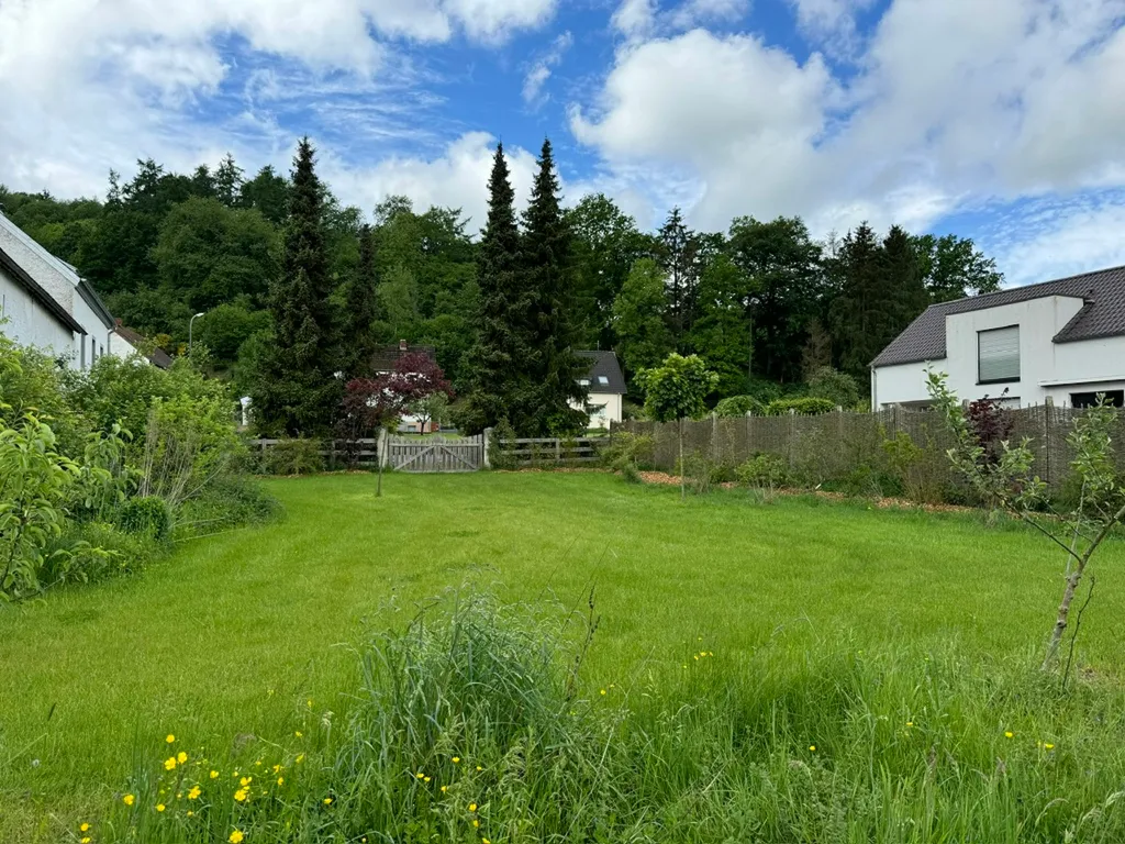 Campingwiese und Eingang zur Campingwiese - bitte eigenständig einchecken bis 19:30h