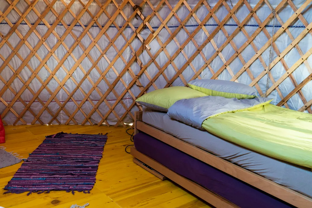 Jurte bei Tessiner Hof