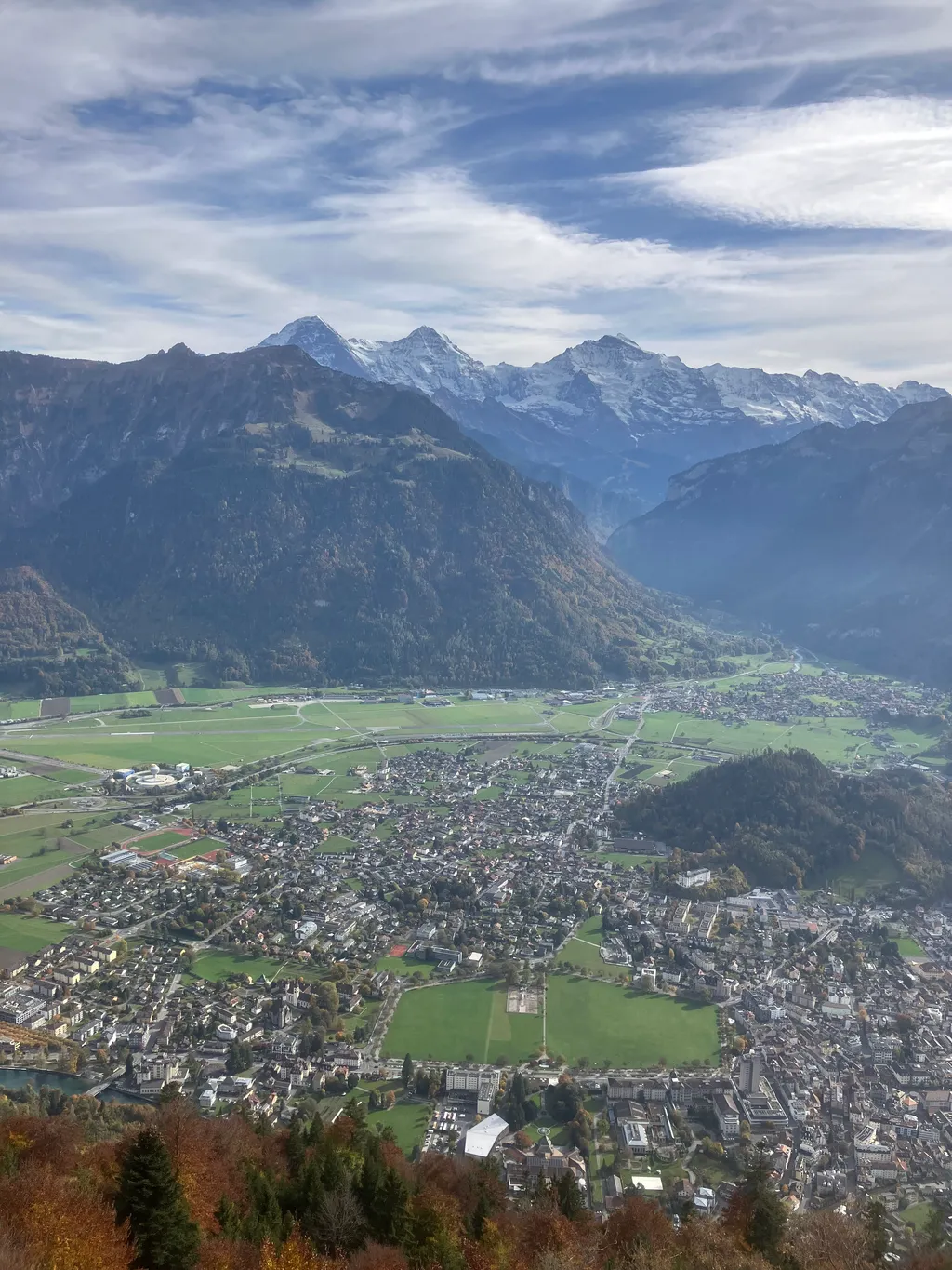 Der Blick von Oben auf das Bödeli ( Interlaken Umgebung) Erreichbar mit Fahrrad 1/2Std oder Wanderung 1 1/2 Std ab Bauernhof.