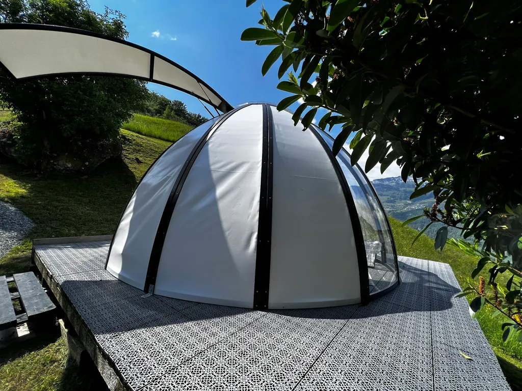 Romantische Bubble Übernachtung