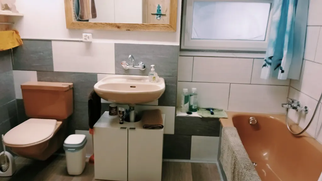 Das Bad, welches Ihnen gegen einen Aufpreis zur Verfügung steht