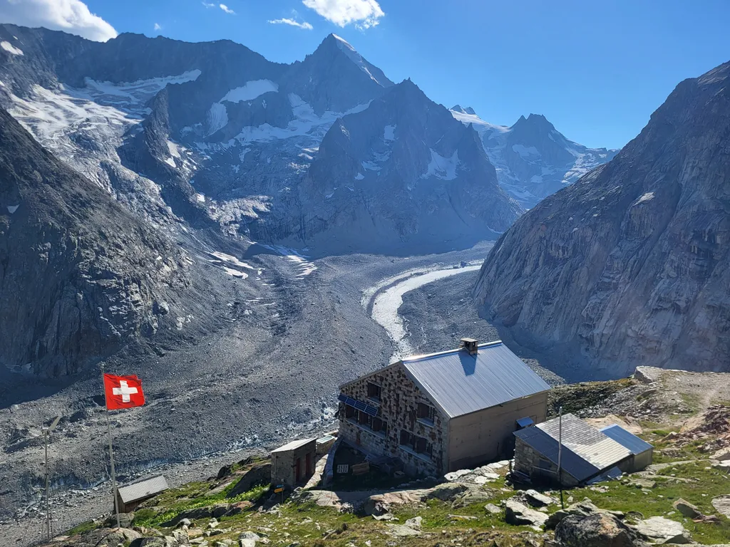 Zelten am Oberaletschgletscher auf 2640m