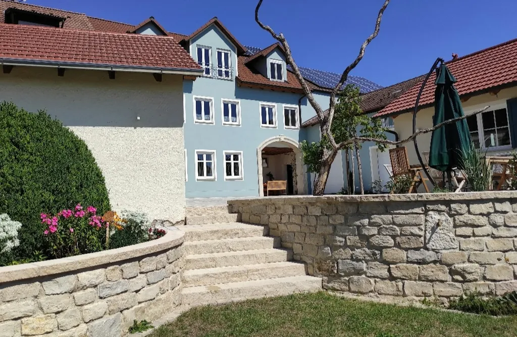 Romantische Obstwiese im Altmühltal