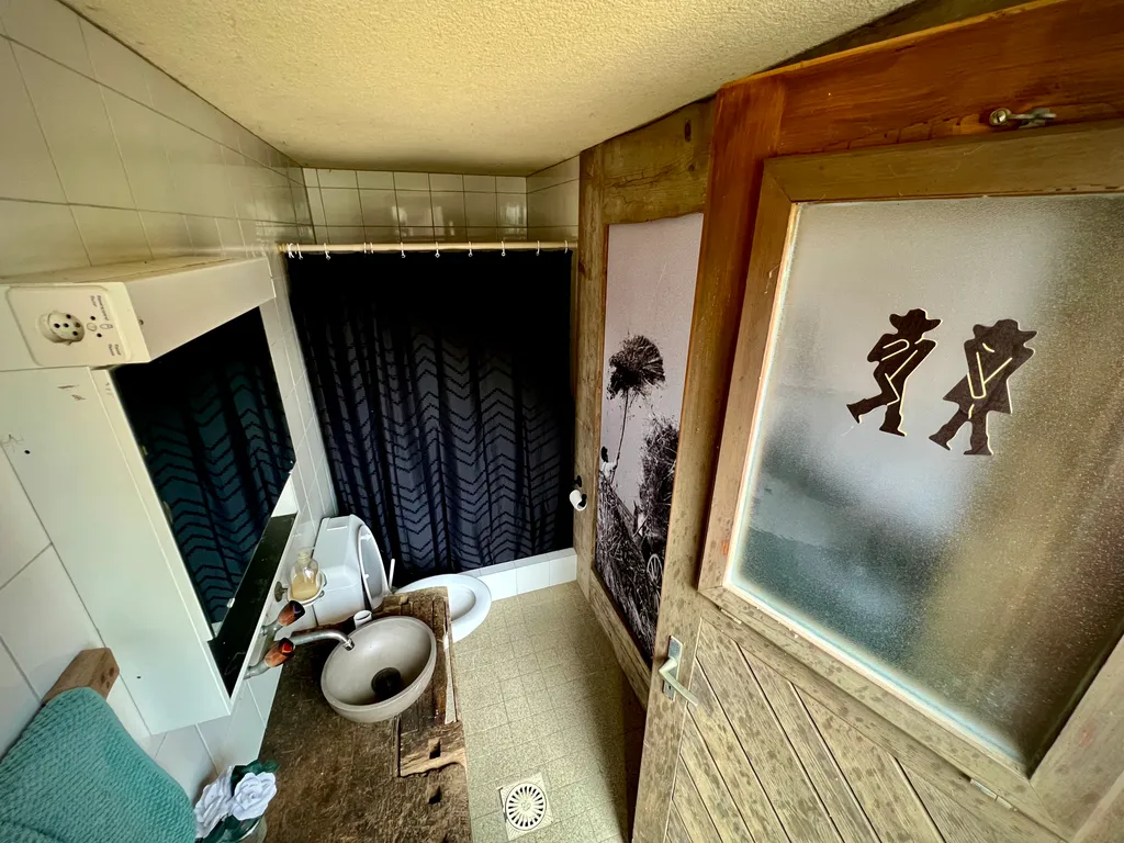 Toilette von vorne