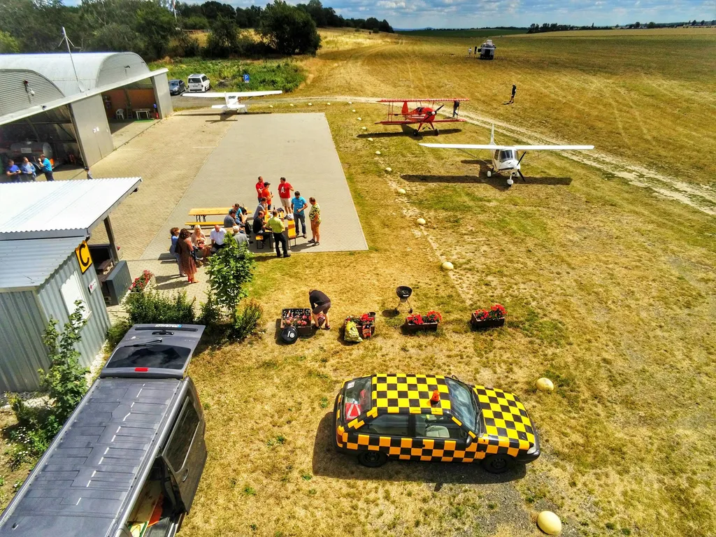 Stellplatz am Flugplatz Taucha