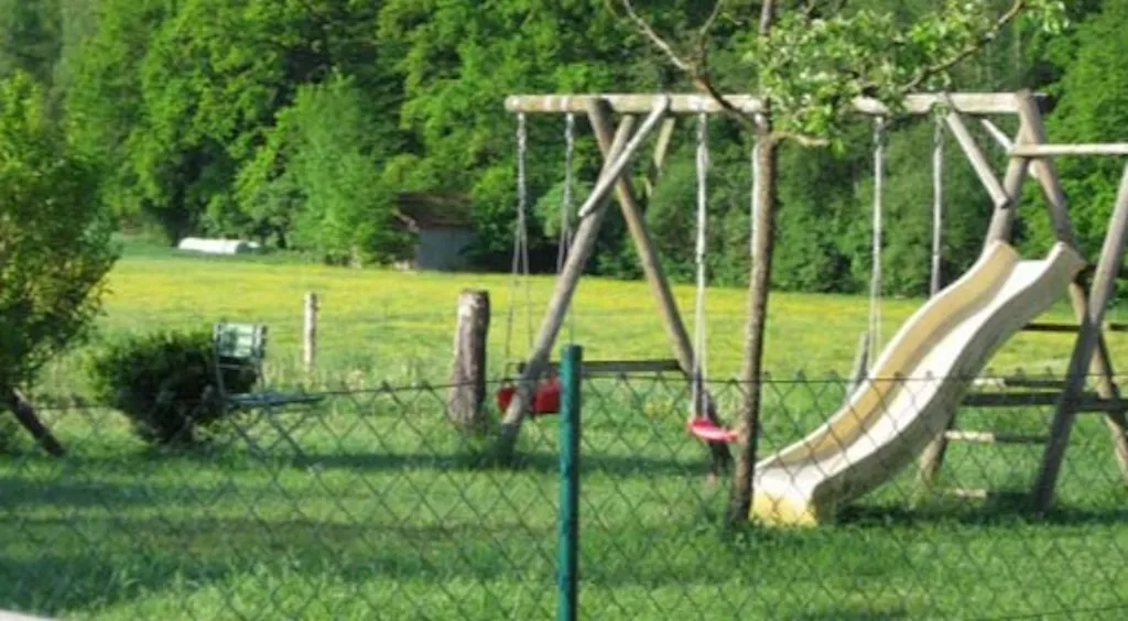 Abgelegener Stellplatz mit Bergblick