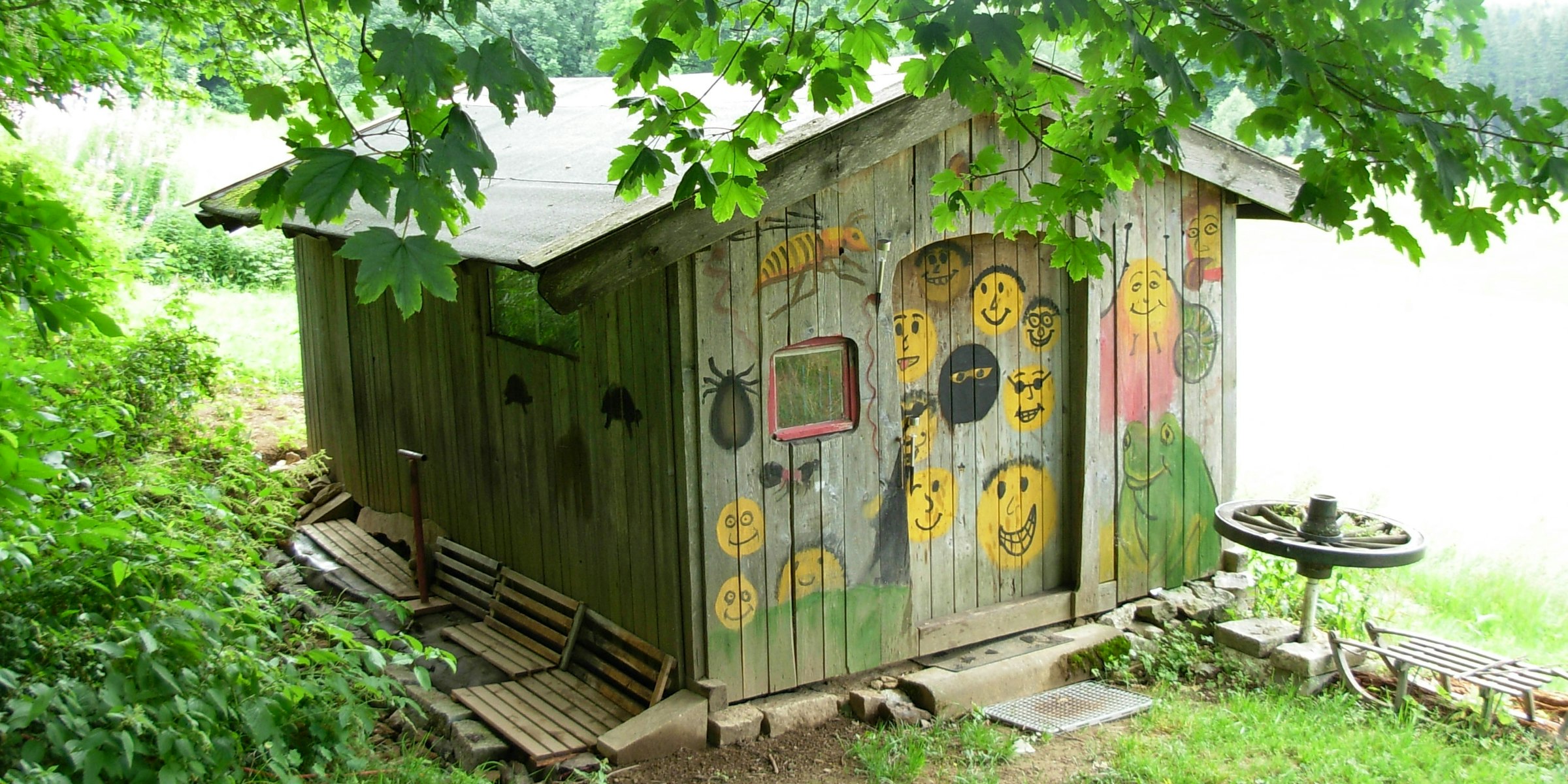 Bunter umgebauter Schafstall