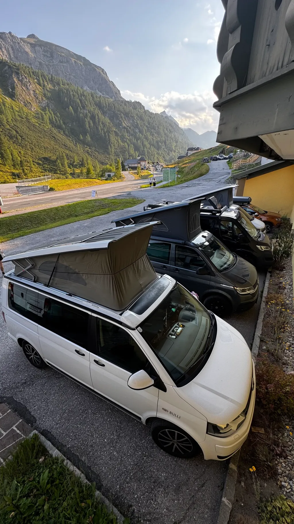 Stellplatz Obertauern Platz.jpg