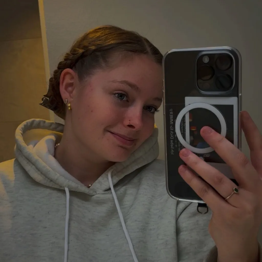 Profilbild von Angela