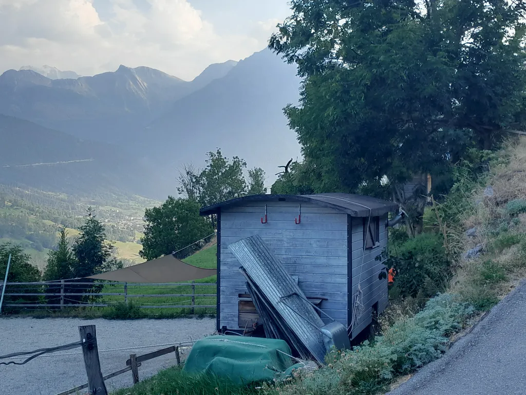 Mit oder ohne Pferd: Übernachten im Bauwagen
