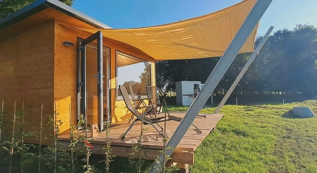 Tiny House mit Riedblick