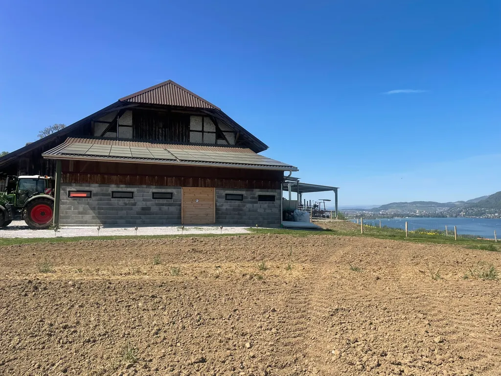 Traumplatz mit Blick auf den Thunersee – ruhig