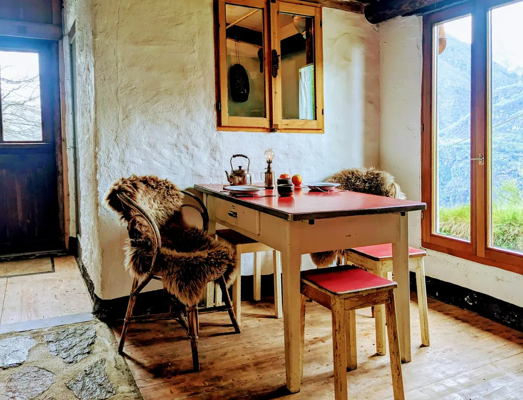 Capanna al Ghiro-Off-Grid im Tessin