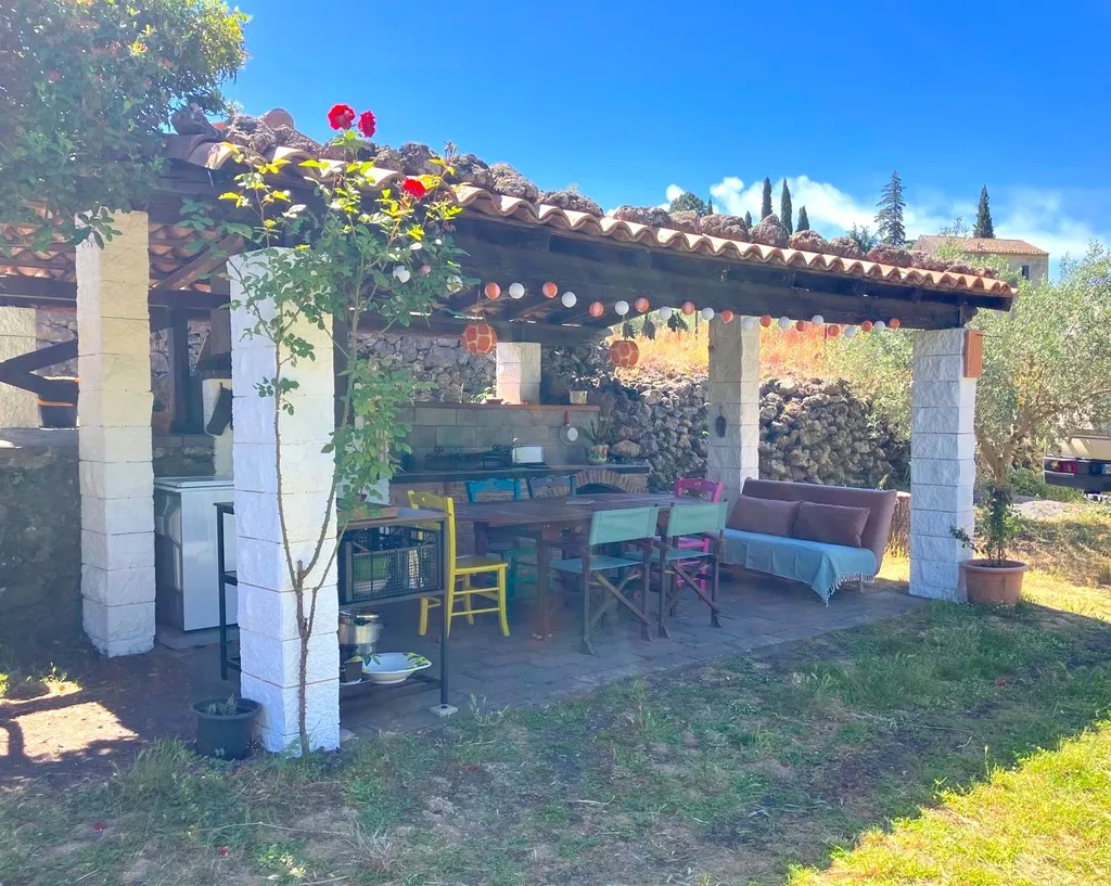 Camp Etna Verde Vine & Olives