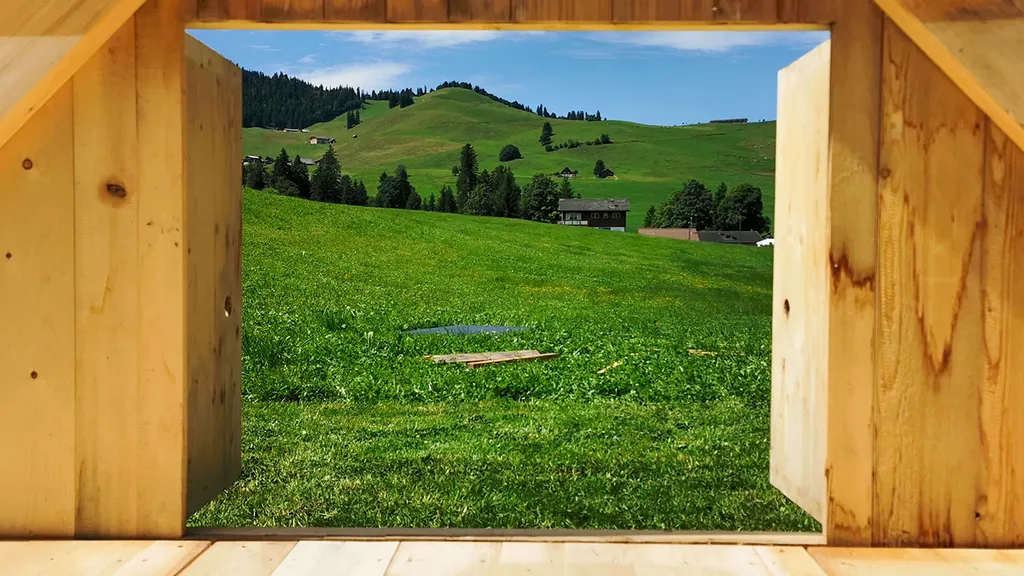 Geschlossen oder mit offener Türe schlafen? Das überlassen wir dir. Die Aussicht am Morgen wird dir aber bestimmt gefallen.