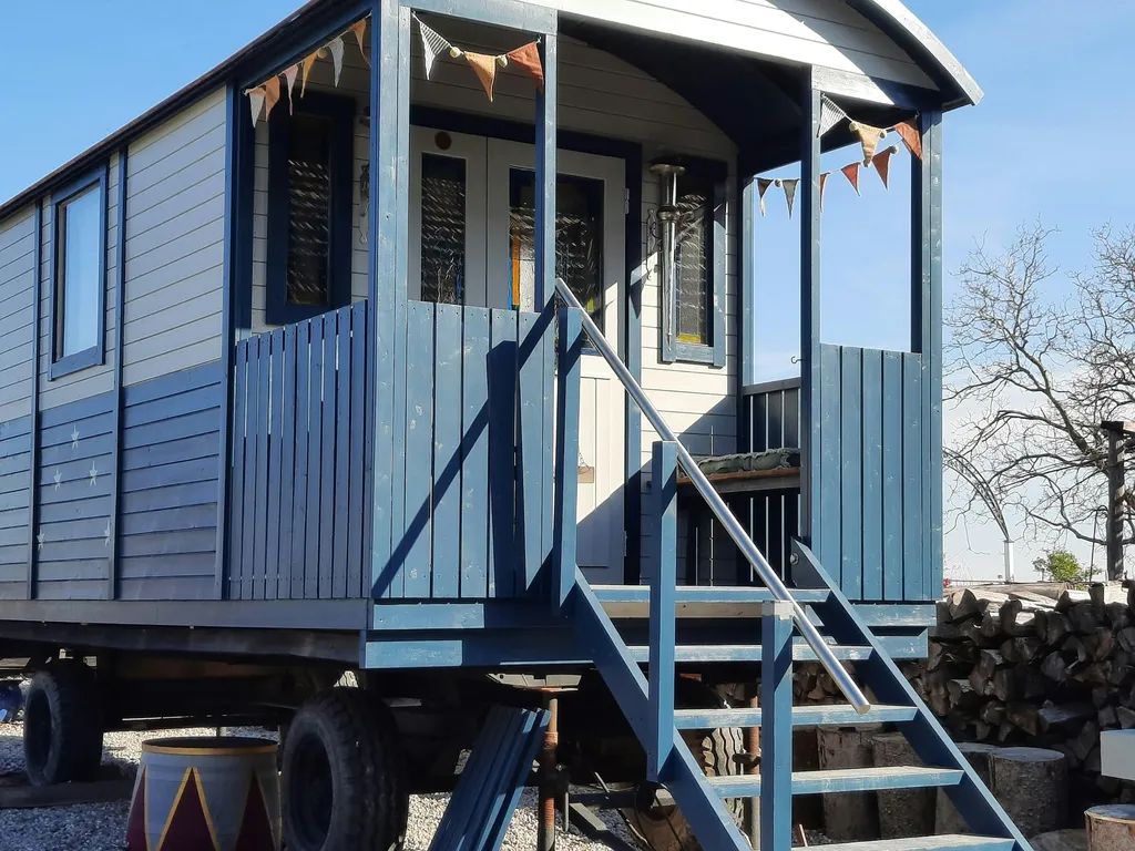 Zirkuswagen auf der Frohburg