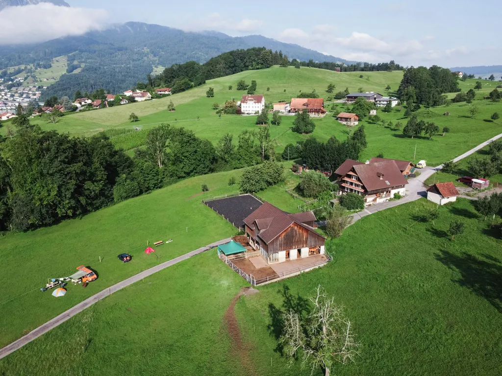 Biohof mit Pilatusblick