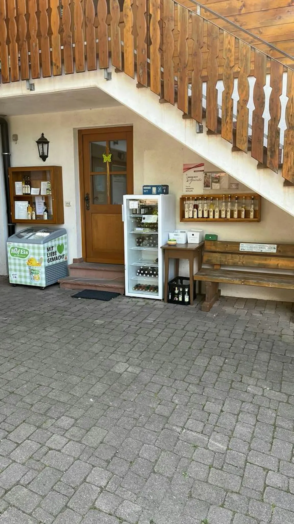 Getränkekühlschrank mit Selbstbedienungskasse