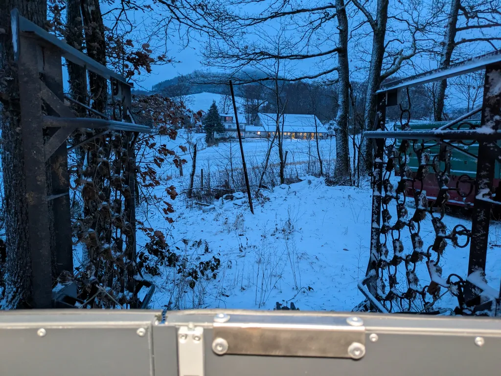 Image by She-La for spot 4264