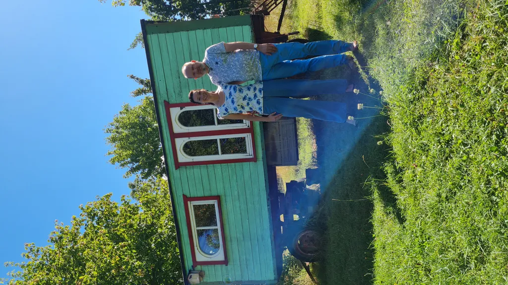 Urlaub im Schäferwagen zwischen alten Apfelbäumen