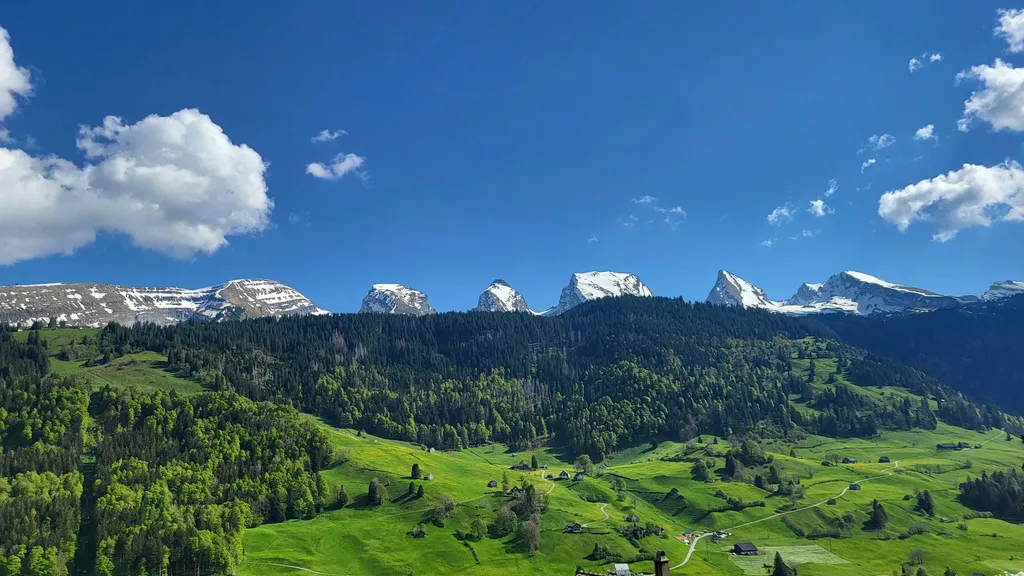 Auf Augenhöhe mit den Churfirsten