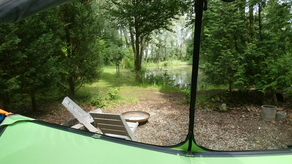 Ausblick aus dem Baumzelt im Wassergarten von NaturOH in Gescher
