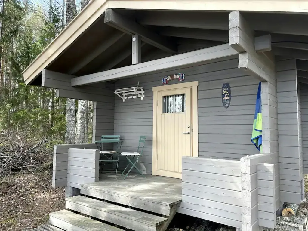Eco Surf Shack auf Privatinsel