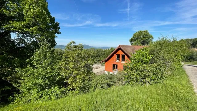 Ehemaliger Bauernhof mit grossartiger Aussicht