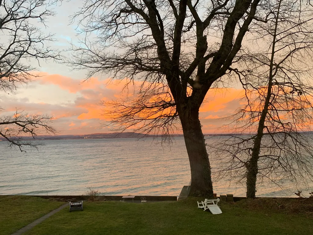 Hier offenbart sich der Himmel in wunderschönen Sonnenuntergängen.