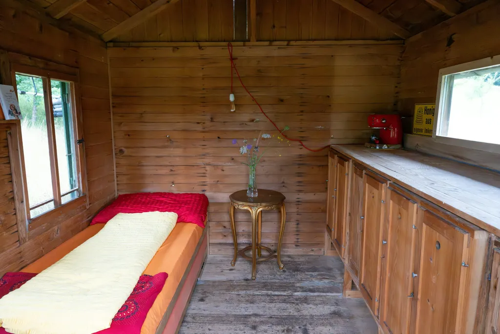 Übernachten im Bienenhaus