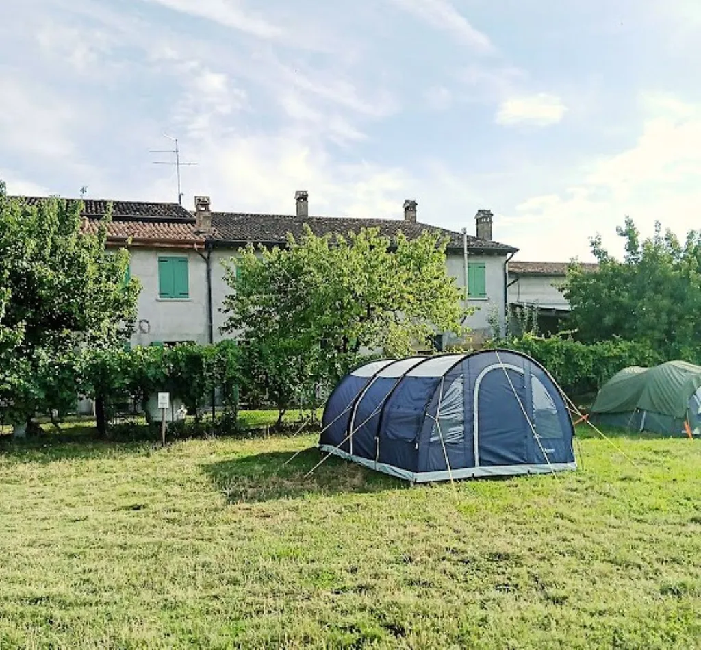 Farm   on cycle path  between Garda Lake-Mantua