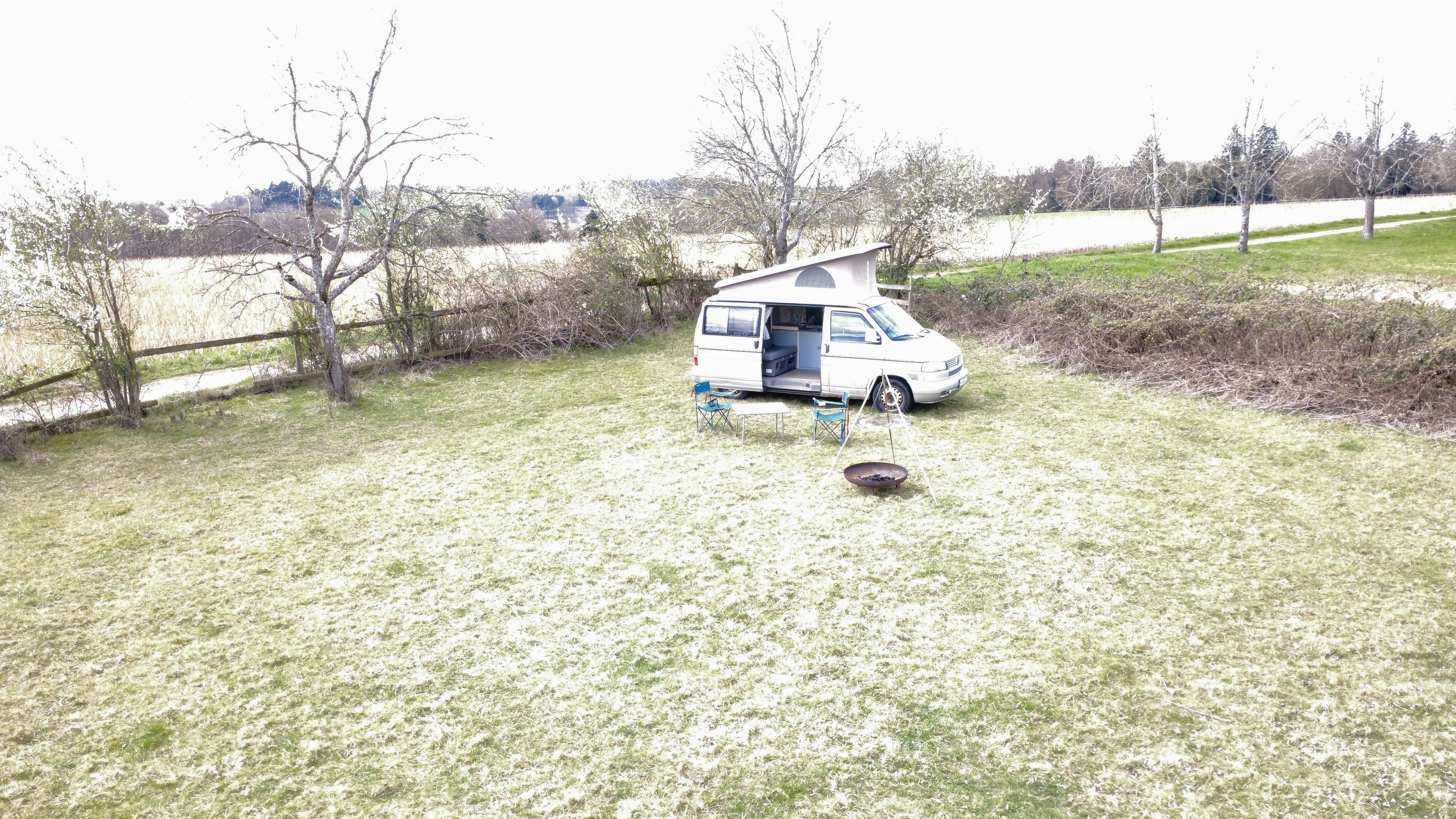 Plätzchen an der Weide mit Alpensicht — photo 3