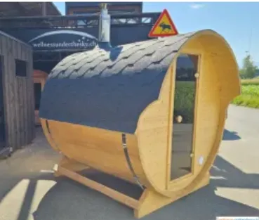 Wie wär`s mit einem entspannenden Sauna-Abend im Herbst?  

Die schöne schweizer Fasssauna, reserviert Ihr direkt bei Eurem Gastgeber, Heinz.

-ANFRAGEN Verfügbarkeit/Reservation: Bitte
 per Wattsapp 0041798447593. 

-Kosten:CHF 95.-/Abend für vier Personen. Brennholz inkl./Umkleide und Dusche im Milchraum. Kaltwasserbad für, WIM Hof Fans, auf Anfrage:-)!