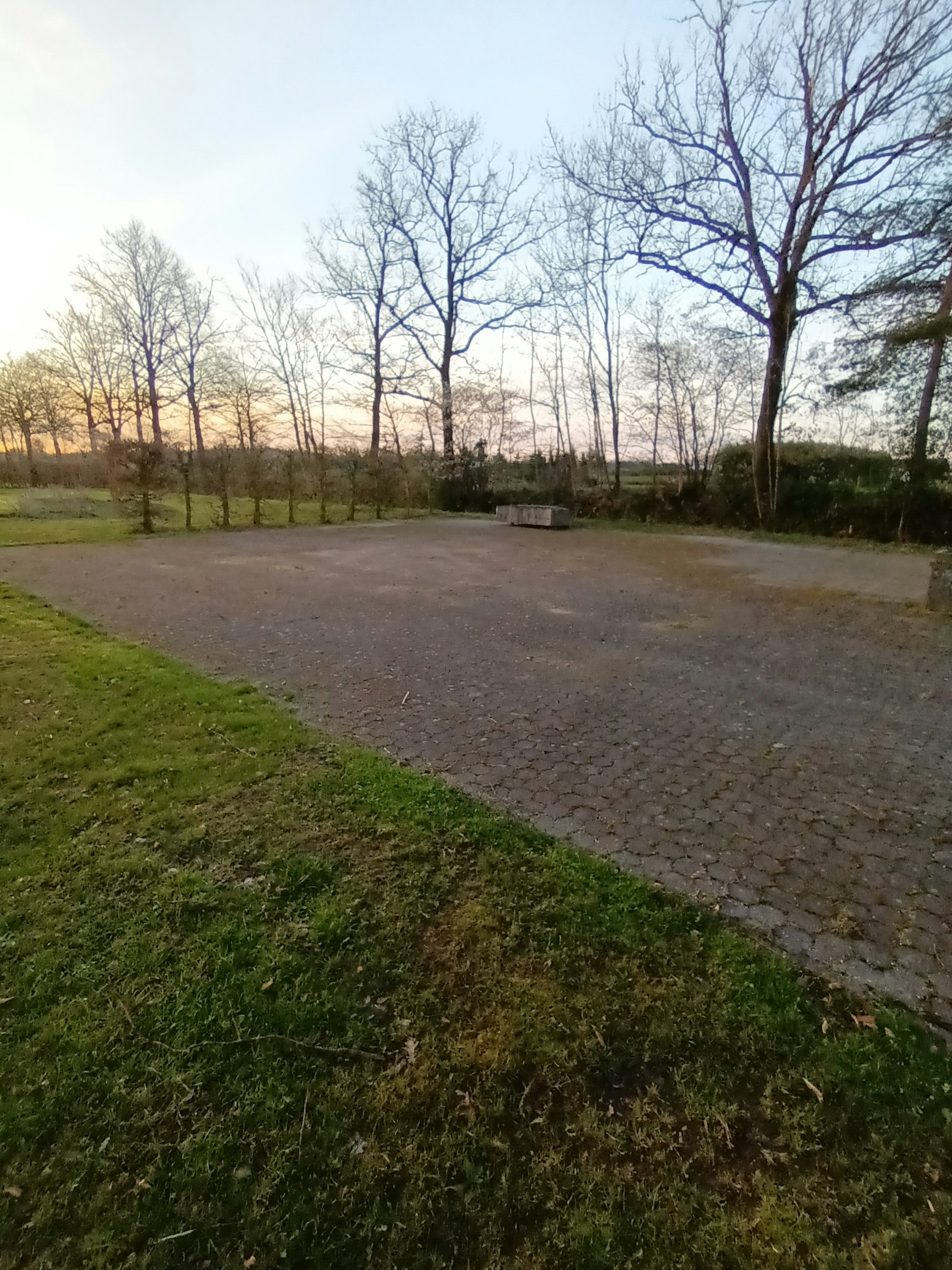 2 -3 Stellplätze mit Zeltwiese