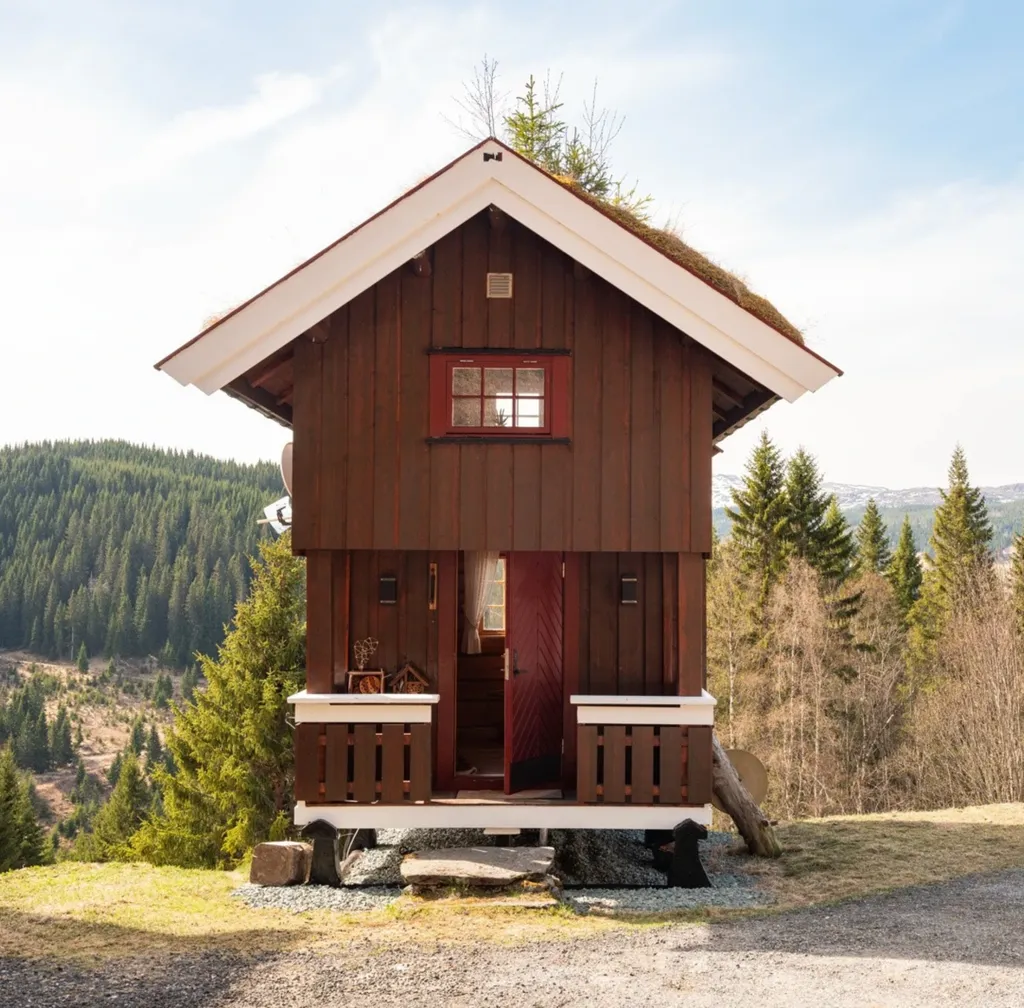 Traditional Norwegian farm storehouse with views