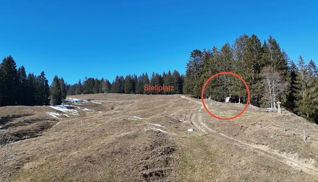 Offroad-Stellplatz in den Freiburger Voralpen