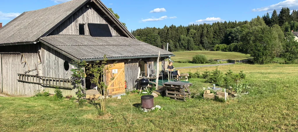 Campen auf der Alm und am Bach