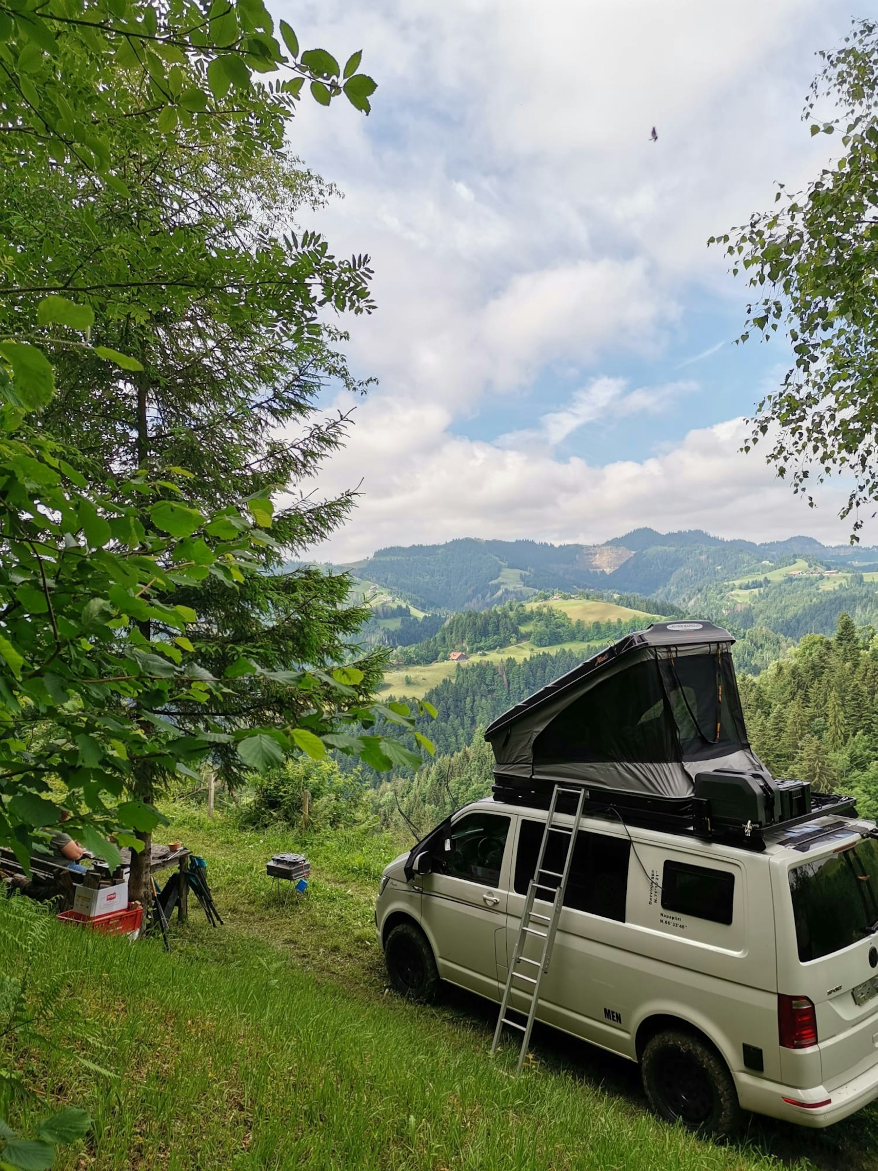 Menzberg Camp - Am Waldrand