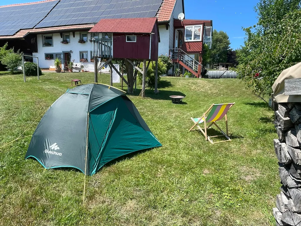 Auszeit im Rosendorf mit dem Zelt