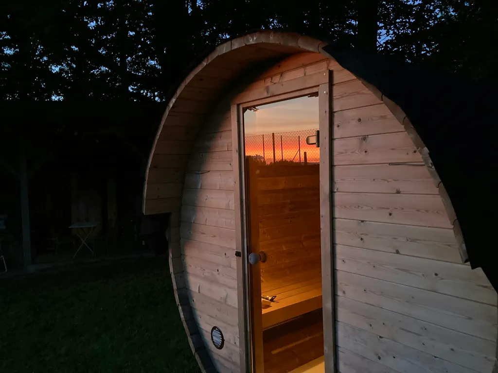 Auf dem ehemaligen Schulhausplatz