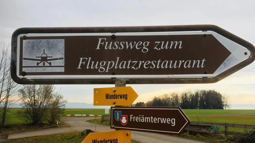https://www.hangar-buttwil.ch/ in 15min Gehdistanz