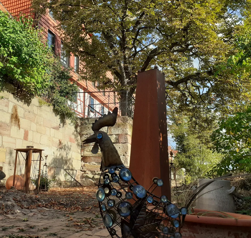 Zelten mit Stadtmauer u. Werrablick