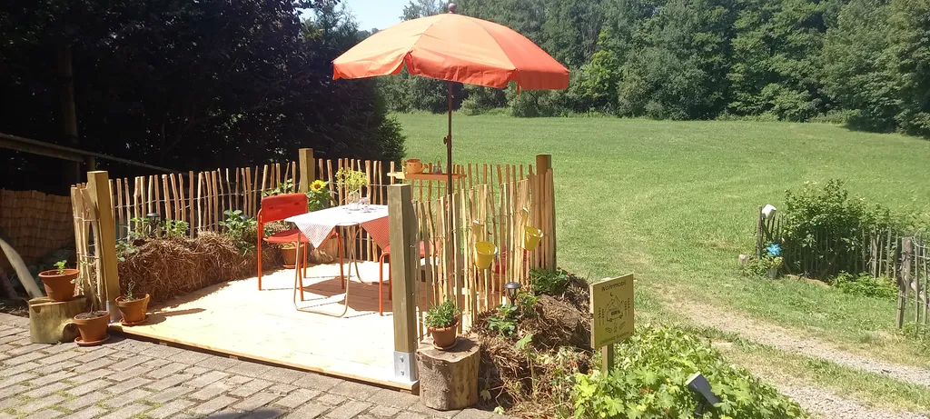 Steffi's Mühle nahe Biggesee, Platz mit Ausblick